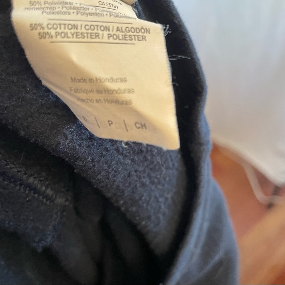 Gildan Heavy Blend Navy Sweatshirt - Picture 4 of 4